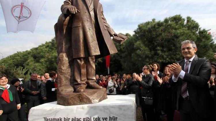 Nazım Hikmet Karşıyşakada anılacak