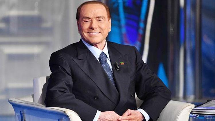 Berlusconi’ye ‘kara para’ soruşturması