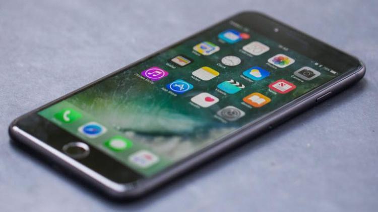 Apple yanlışlık yaptı, eski iOS sürümlerini iPhonelara yükledi