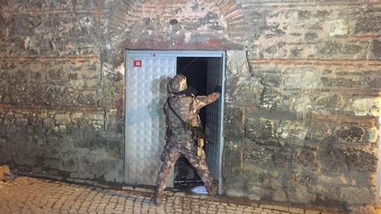 İstanbulda uyuşturucu operasyonu... Gözaltılar var...