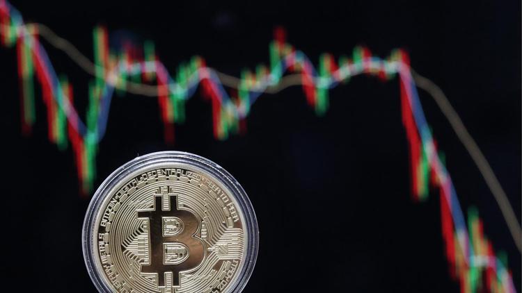 Bitcoin dibe vurdu, 10 bin doların altına düştü