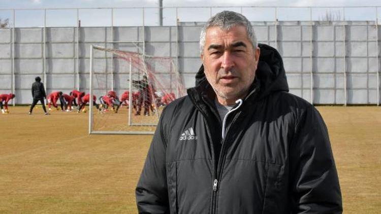 Demir Grup Sivasspor Teknik Direktörü  Aybaba: Robinho, Saibet ve Tunayla görüşüyoruz
