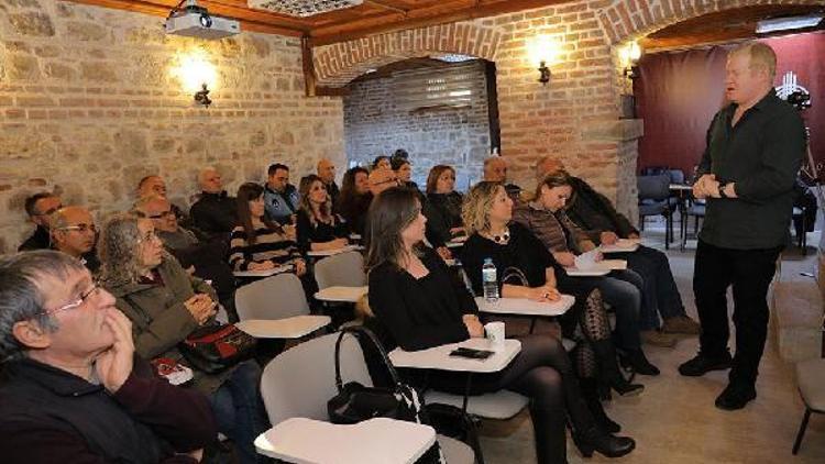 Edirne Akademide demokrasi dersi