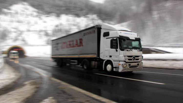 Bolu Dağında kar durdu, ulaşım rahatladı