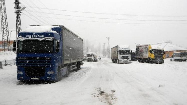 Tunceli ve Elazığda 358 köy yolu ulaşıma kapandı