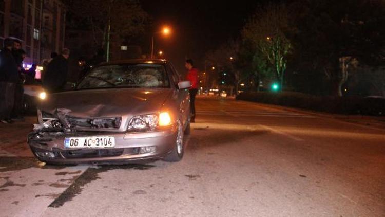 Alkollü sürücü, trafiği birbirine kattı