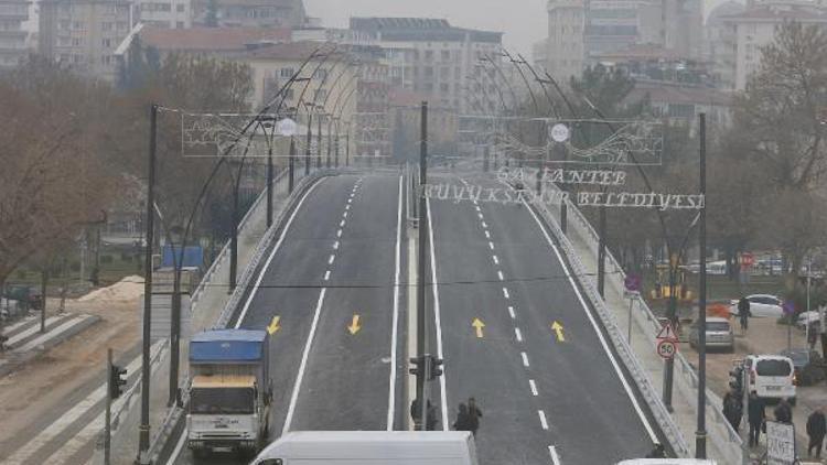 Gaziantepte Büyükşehir Köprüsü açıldı