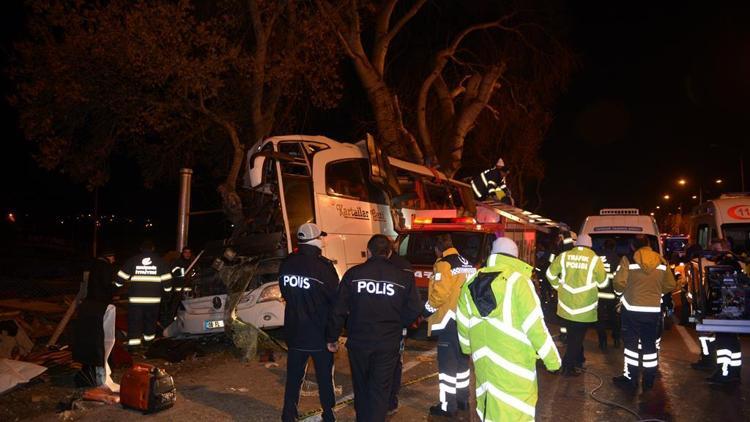 Yine aynı soru: Şoför uyuyor muydu