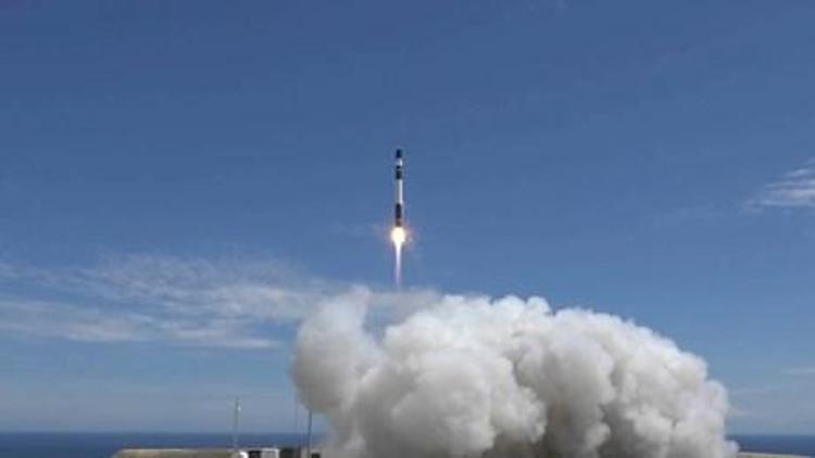 Rocketlab şirketi Electron roketiyle ilk kez uzaya uydu yolladı