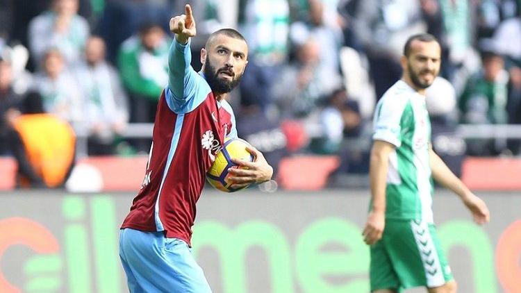 Burak Yılmaz tek başına Trabzonsporu geçti