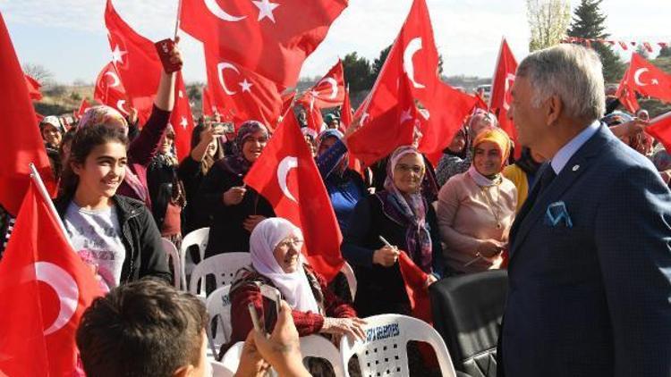 Ispartadan Afrin Harekatına Türk bayraklı destek