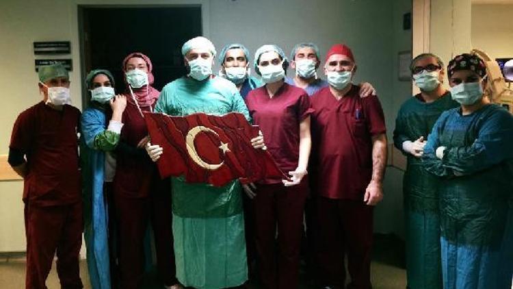 Ameliyat öncesi Mehmetçiğe selam