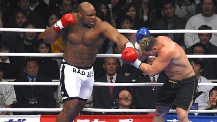 Dünyaca ünlü kick boksçular Bucada ringe çıkacak