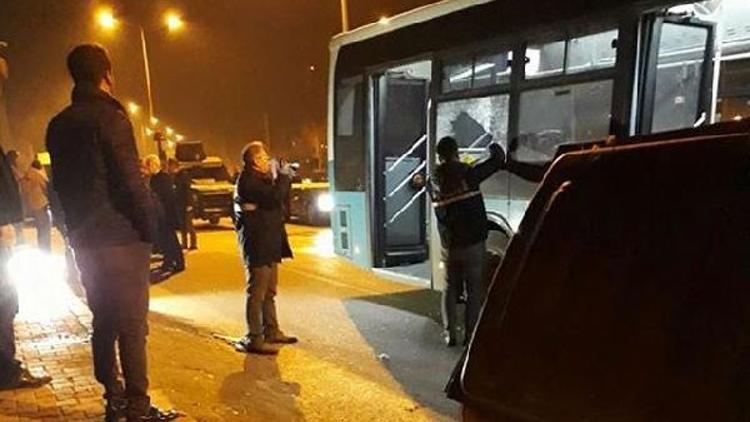 Belediye otobüsüne molotof kokteyli atıldı: 3 yaralı