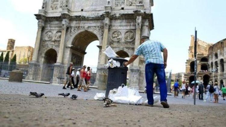 Irkçı bilim adamlarının adları Roma sokaklarından siliniyor