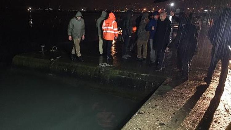 Polis otosu denize düştü: 1 polis kayıp, 1 polis yaralı