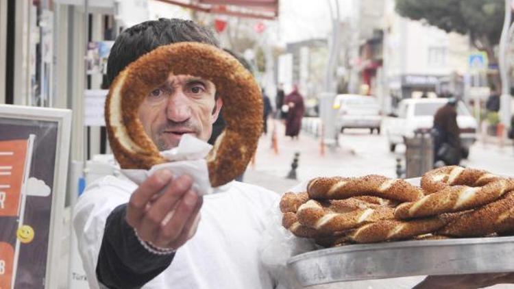 Simitçi, 2 günlük kazancını Mehmetçik Vakfına bağışladı