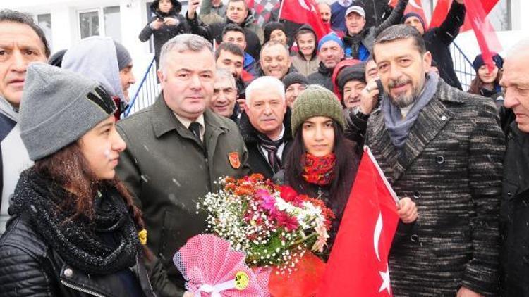 Boksörler ve antrenörleri Afrin operasyonuna destek için yürüdü