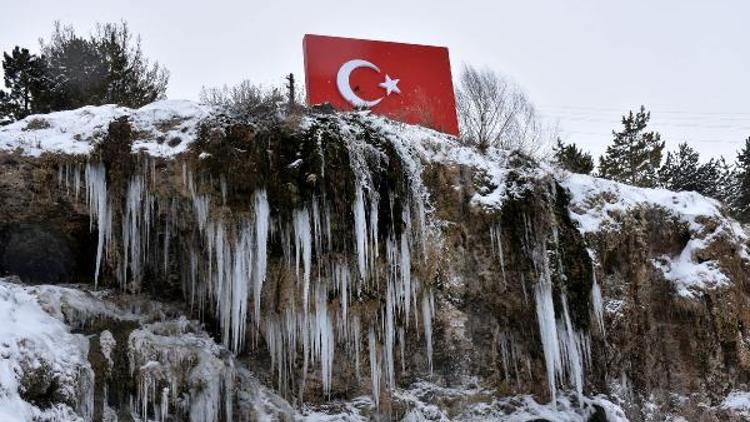 Sivasta kar yağışıyla 420 köy yolu kapandı