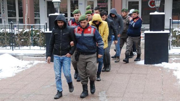 Niğde’de Tekel bayisini soyanlar yakalandı