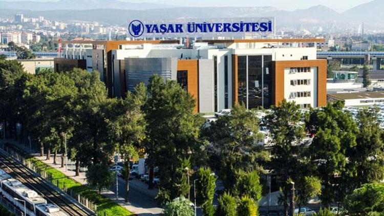 Yaşar Üniversitesi, dünya çapında akademisyenlerle büyümeye devam ediyor