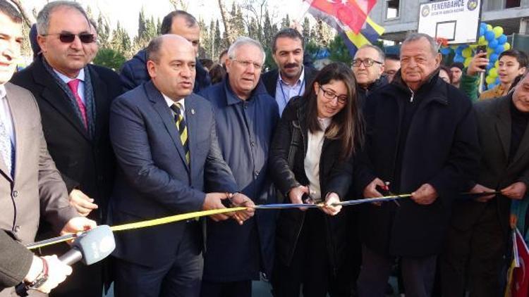Fenerbahçe Başkanı Yıldırım, Edremitte pota açılışı yaptı