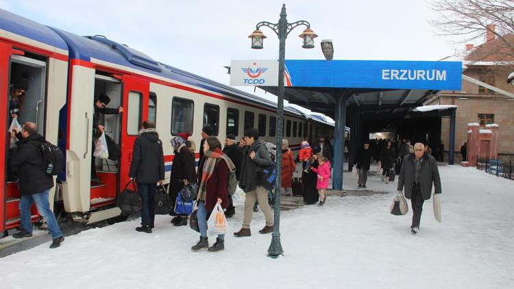 Yoğun ilgi devam ediyor 6 vagon eklendi, 12 bin bilet geliyor