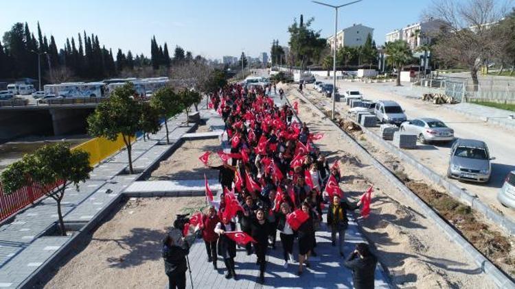 Adanada 250 kadın gönüllü asker olmak istedi