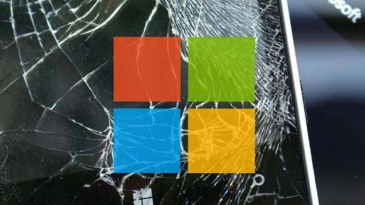 Microsoft bitirdi: Windows 10 Mobile resmen öldü
