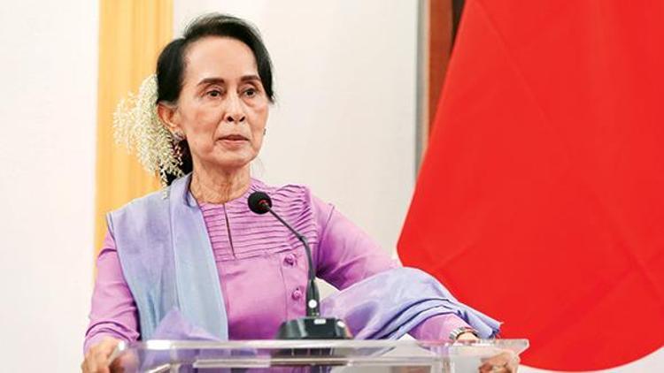 Myanmar liderinin evine molotof saldırısı