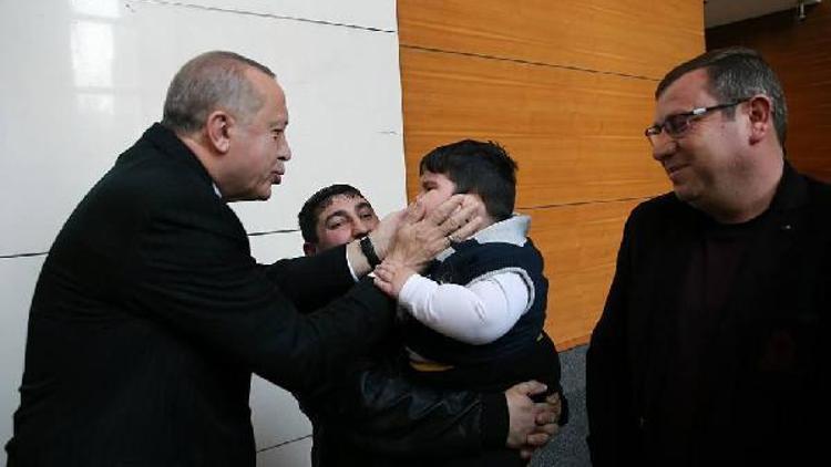 2 yaşında 29 kilo olan Yağız, Cumhurbaşkanı Erdoğanla buluştu