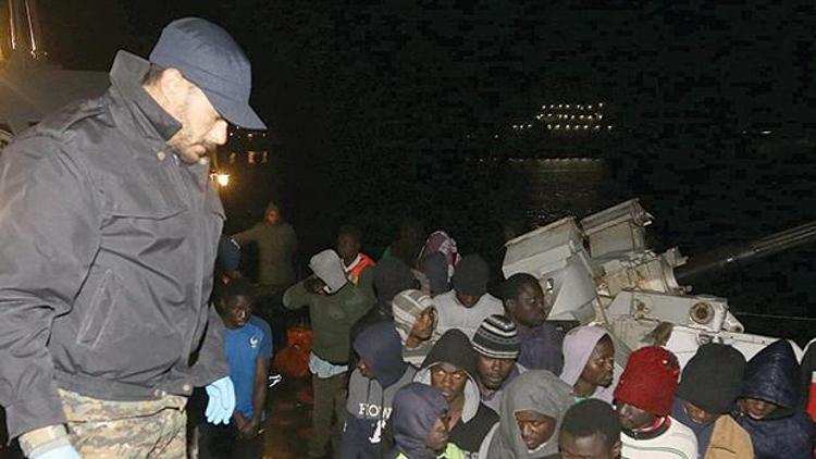 Libya açıklarında göçmen faciası: 90 ölü