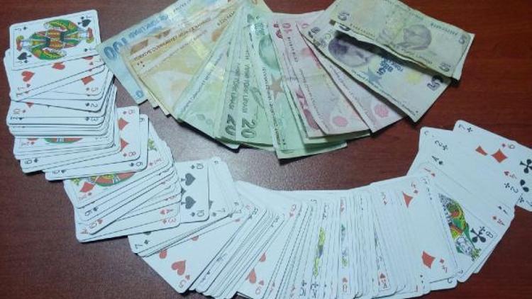 Düzcede kumar oynayanlara bin 554 lira ceza