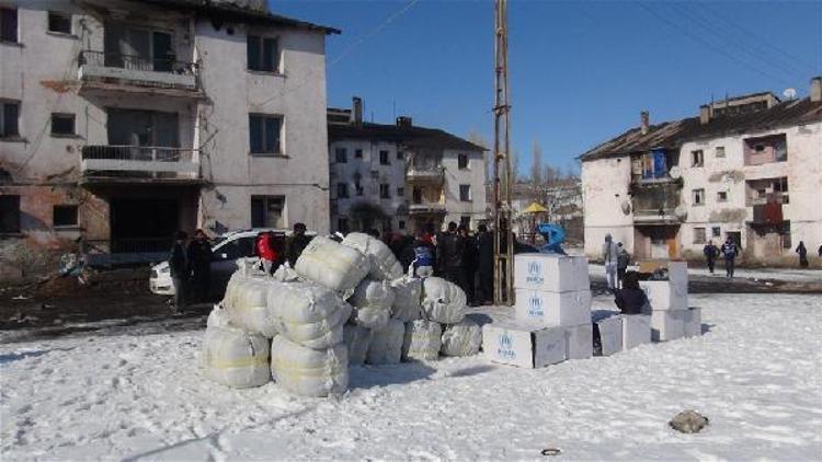 BMden Karstaki göçmenlere kışlık yardım