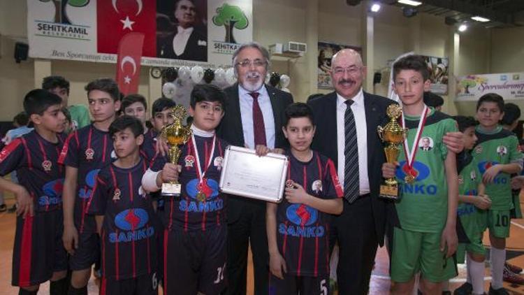 Sani Konukoğlu futbol turnuvası sona erdi