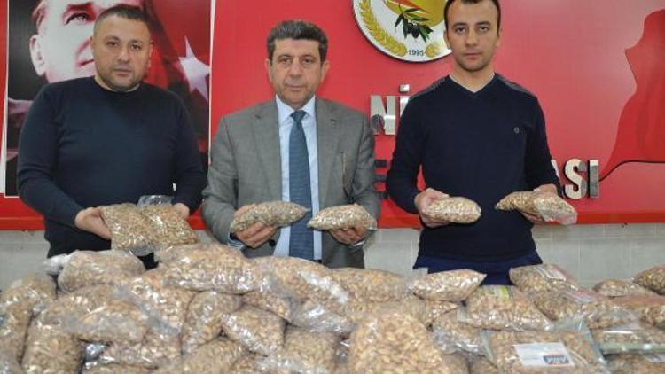 Nizip’ten Mehmetçik’e 1 ton fıstık