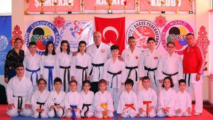 Babaeski Belediye Başkanı Hacı, karatecileri ziyaret etti