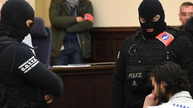 Paris saldırılarının zanlısı Abdeslam: Sessizliğim beni suçlu yapmaz