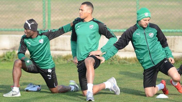 Bursasporda Akhisarspor maçı hazırlıkları başladı