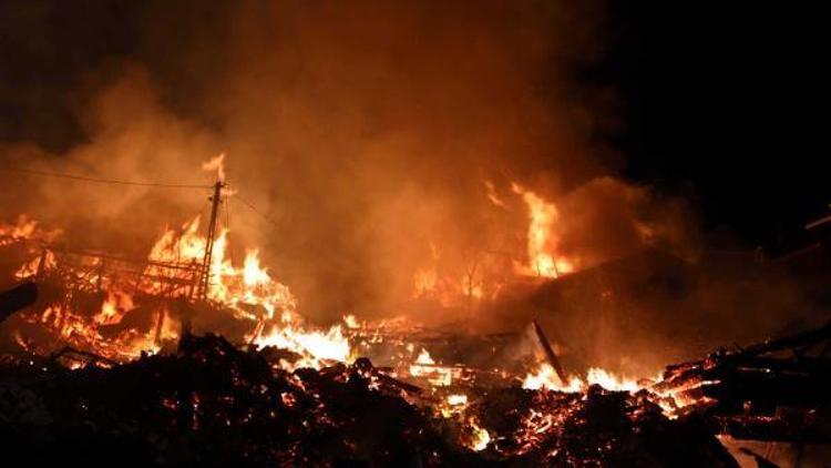 Tosyada korkutan köy yangını