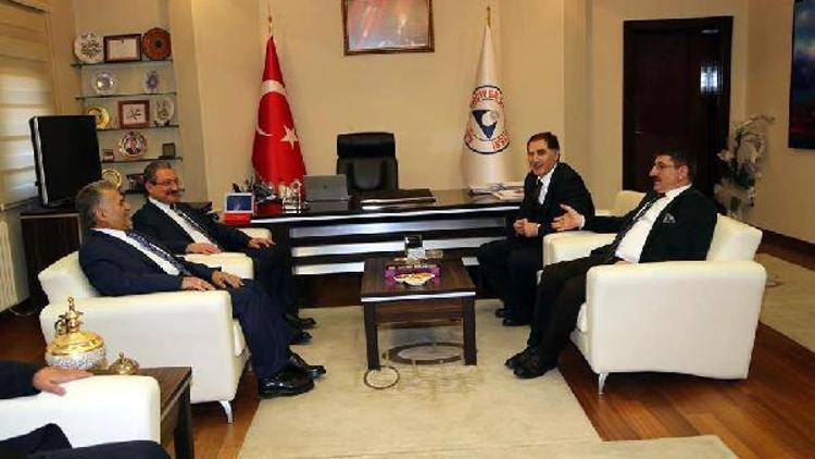 Kamu Başdenetçisi Şeref Malkoç, ERÜ’yü ziyaret etti
