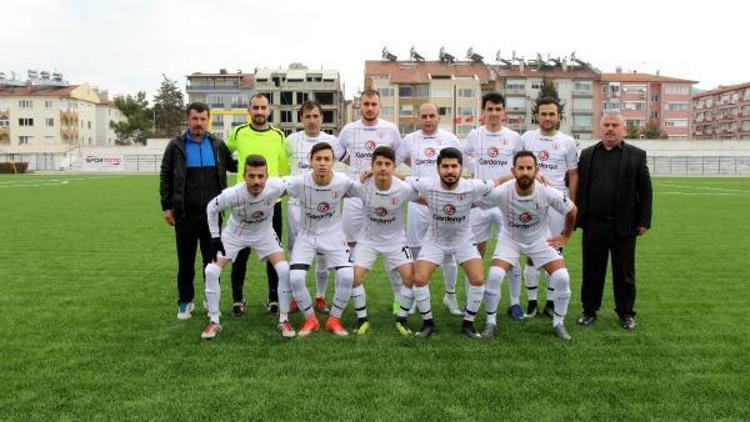 Bucak Gençlikspor play-offta iddialı