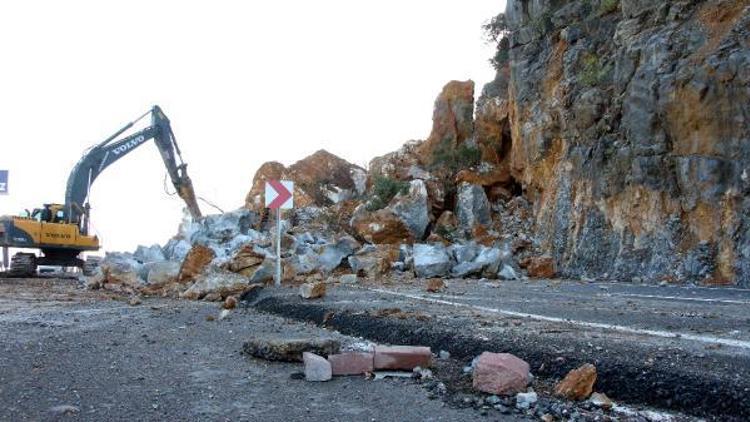 Zonguldak-İstanbul karayolunda heyelan