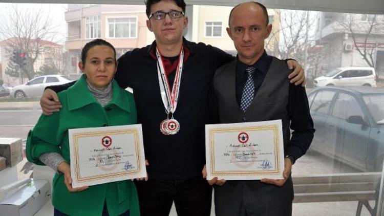 Malkaralı Can, Türkiye Powerlifting Şampiyonasından derecelerle döndü