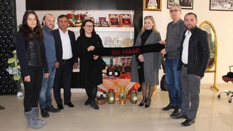 Kosovalılar, bağcılık ve şarap üretimini öğrenmek için Çala geldi