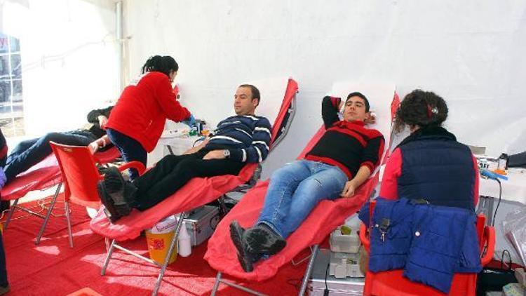 MHPden Zeytin Dalı Harekatına kan bağışı kampanyası