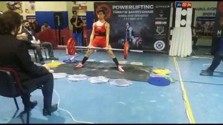 Atabay, Türkiye Powerlifting şampiyonasında 3 kategoride birinci oldu
