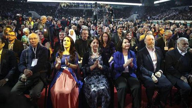 HDPde kongresinde Öcalan fotoğrafları