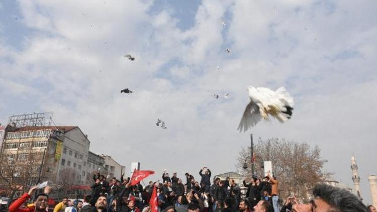 Malatyada, Zeytin Dalı Harekatı için bin güvercin doğaya bırakıldı