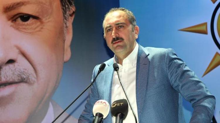 Bakan Gül: Bomba Türkiyeye geldiğinde Türk, Kürt ayırt etmemektedir